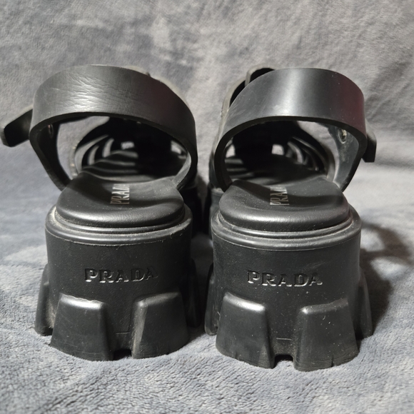 PRADA Monolith Black rubber sandals Size 38 / 7.5 - Picture 3 of 13